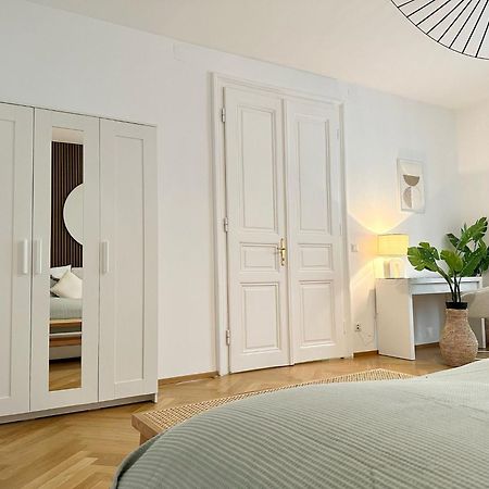 Designer Apartment Near Main Station Wien Exterior foto