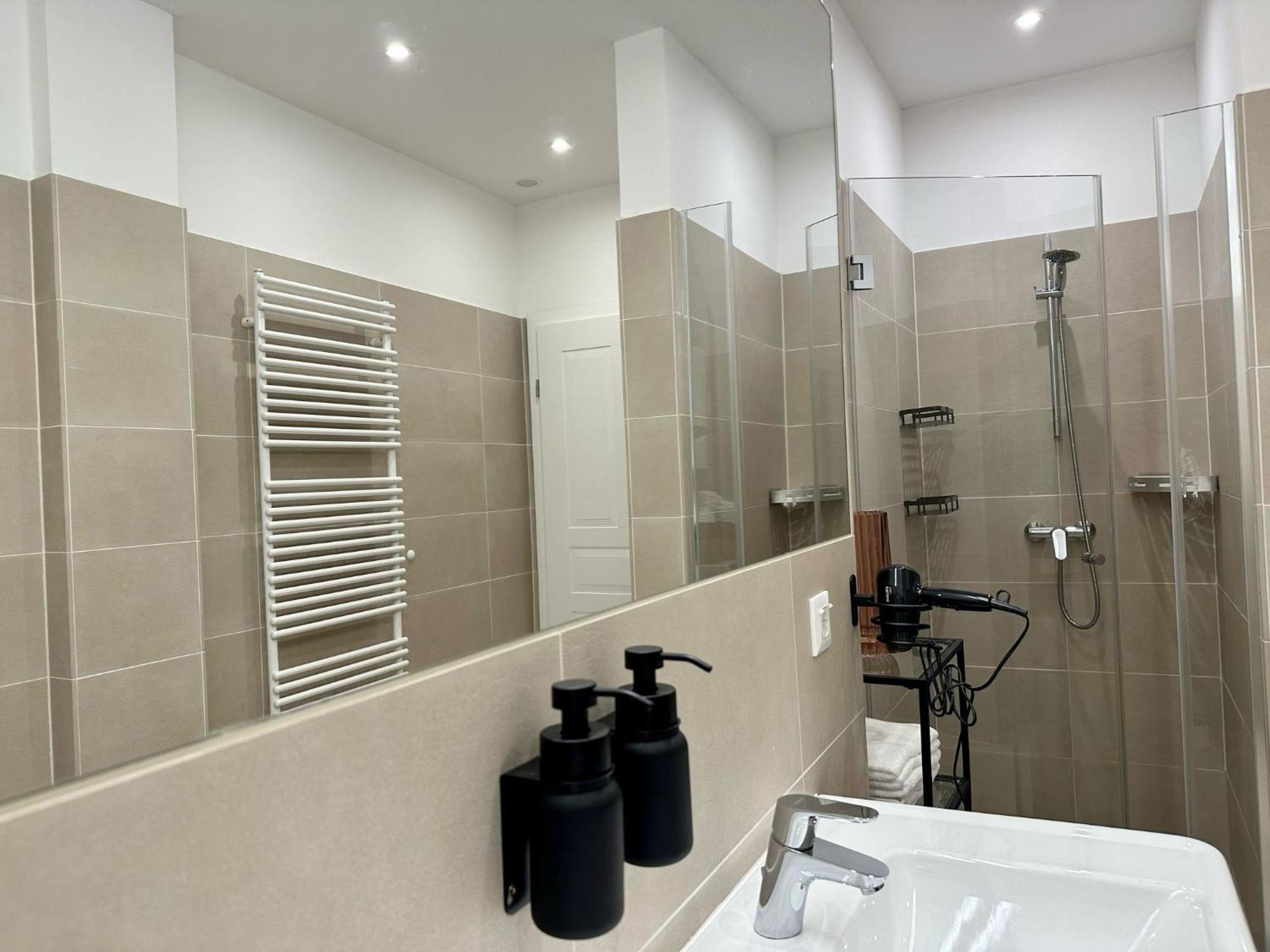 Designer Apartment Near Main Station Wien Exterior foto